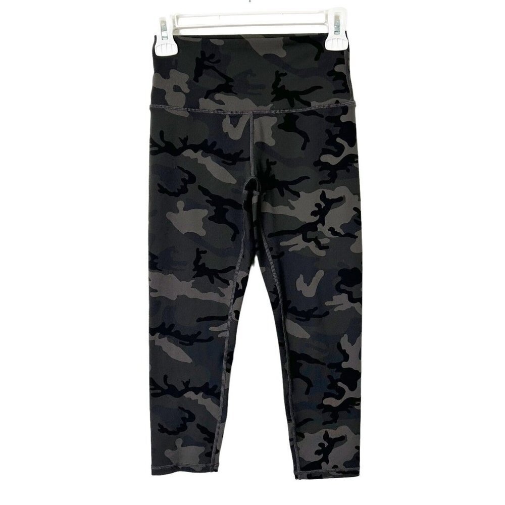 Zyia Active Camo Crop‎ Leggings Womens Size 2 High Rise